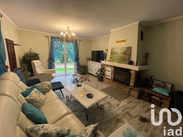 Maison traditionnelle 4 pièces de 108 m² à Courtenay (45320)