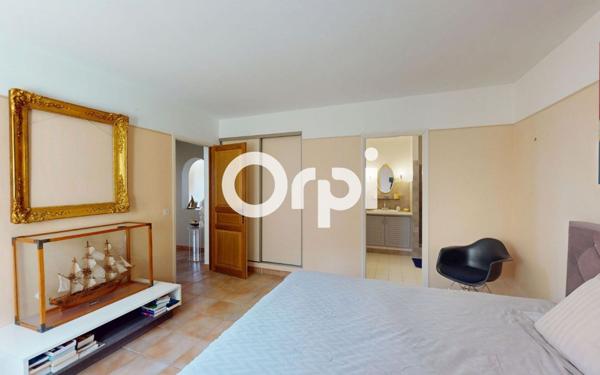 Maison à vendre    4 pièces • 167 m2 Carqueiranne