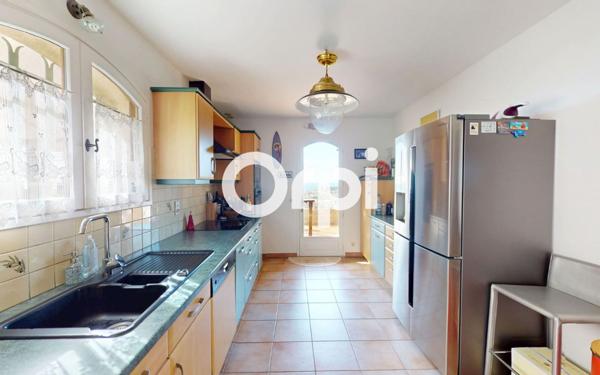 Maison à vendre    4 pièces • 167 m2 Carqueiranne
