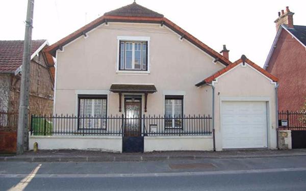 Maison à louer    4 pièces • 97 m2 Saint-Satur