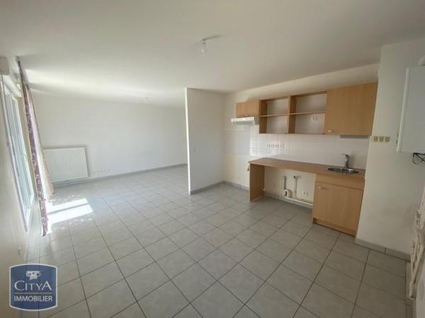 Appartement à louer 4 pièces 77.34m²