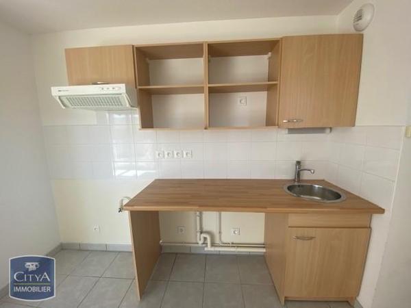 Appartement à louer 4 pièces 77.34m²