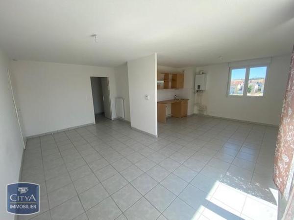 Appartement à louer 4 pièces 77.34m²