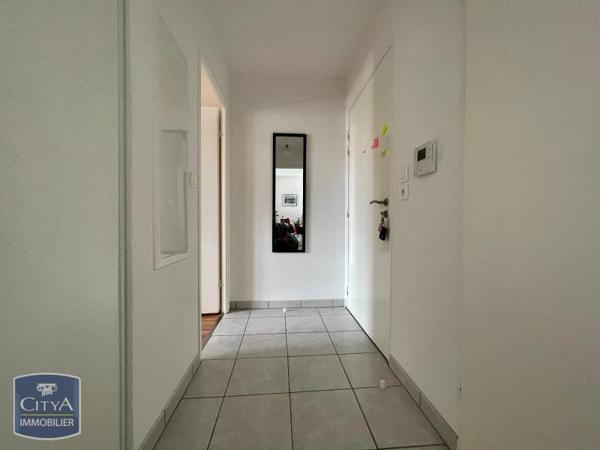 Appartement à louer 4 pièces 77.34m²