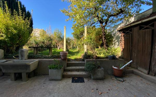 Immeuble à vendre    8 pièces • 222 m2 Limoges