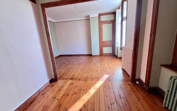 Immeuble à vendre    8 pièces • 222 m2 Limoges