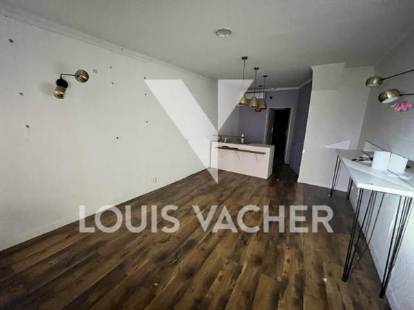 Local commercial de 76 m² à louer à Bordeaux
