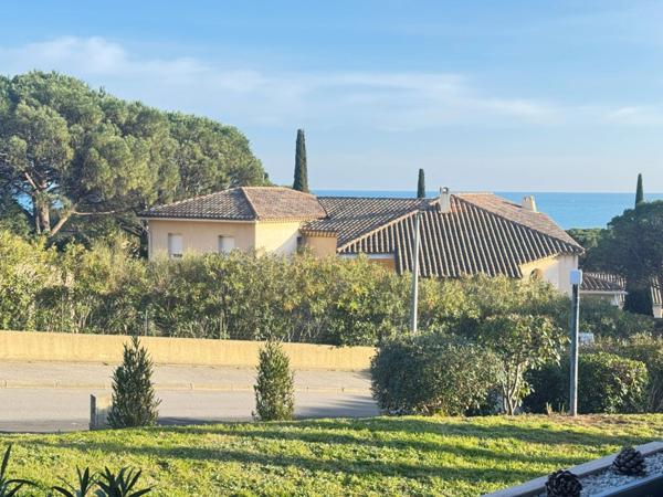 Idealement situé sur la Nartelle, pour les vacances et du locatif