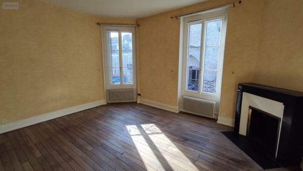 Appartement à vendre à Mehun-sur-Yèvre dans le Cher (18500), ref : 142397M