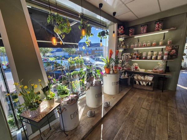 À VENDRE – FONDS DE COMMERCE FLEURISTE – GIBERVILLE (CALVADOS)