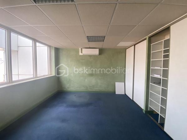 Bureau de 117 m²