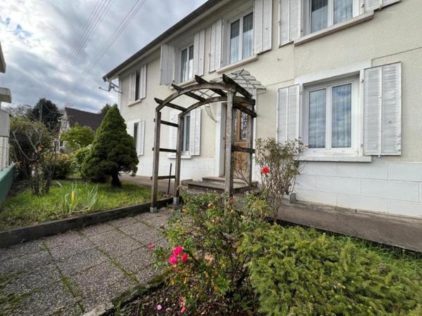 MAISON DE 159 M² A BAUME LES DAMES