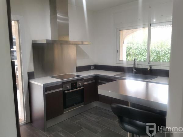 Maison 5 pièces 174 m² avec piscine chauffée et coin cuisine d'été