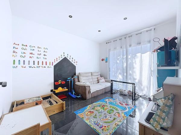 Superbe villa contemporaine 150m² avec piscine et vue panoramique