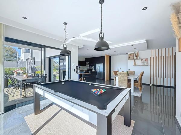 Superbe villa contemporaine 150m² avec piscine et vue panoramique