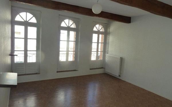 Appartement à louer    3 pièces •  Castelsarrasin