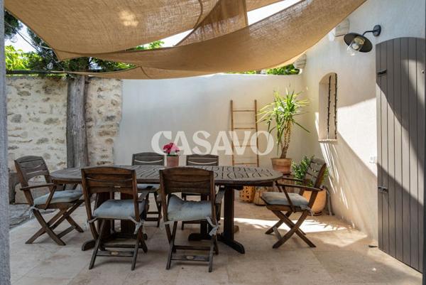 Vente Maison 6 pièces de 230m² - 13760 Saint-Cannat