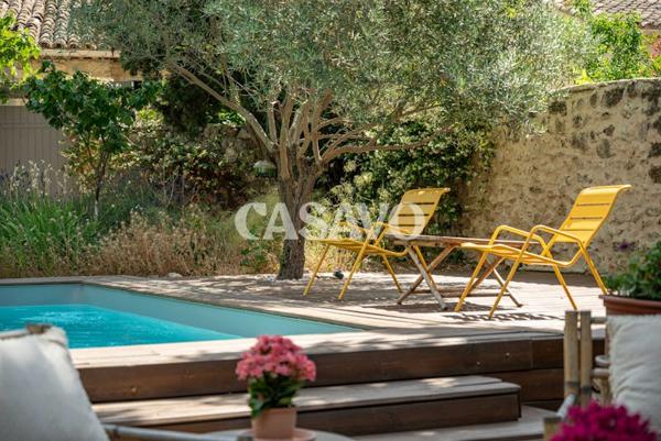 Vente Maison 6 pièces de 230m² - 13760 Saint-Cannat