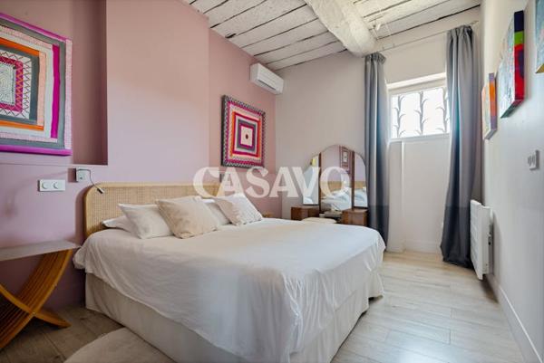 Vente Maison 6 pièces de 230m² - 13760 Saint-Cannat