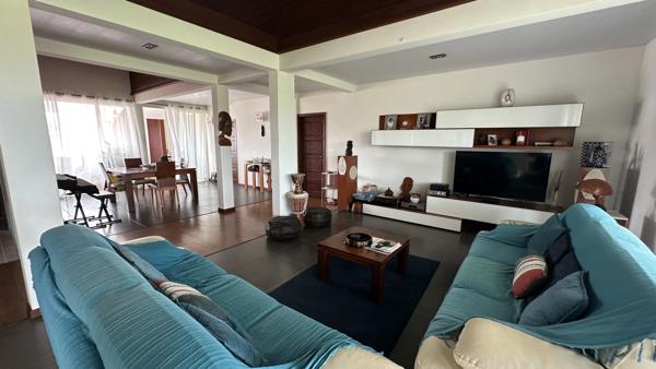 Immobilier Cayenne (97300) – Ensemble immobilier 1177m2 – 1 664 000 €