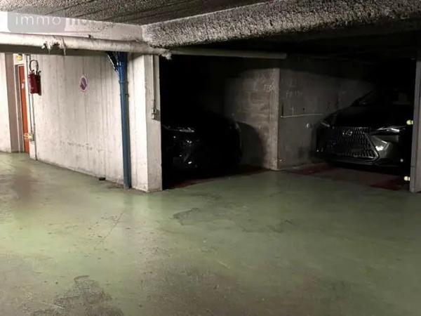 Achat - Garage et parking Neuilly-sur-Seine 92200 12 m 2 2072 m 2
