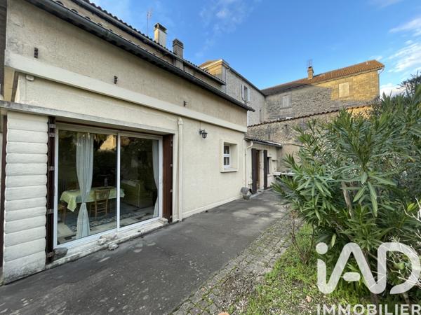 Maison à vendre 6 pièces 153 m² Barbezieux-Saint-Hilaire