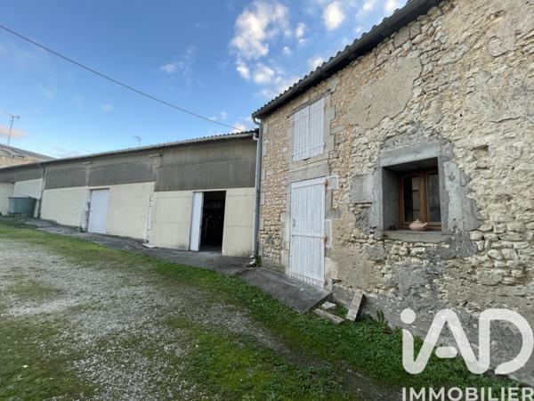 Maison à vendre 6 pièces 153 m² Barbezieux-Saint-Hilaire