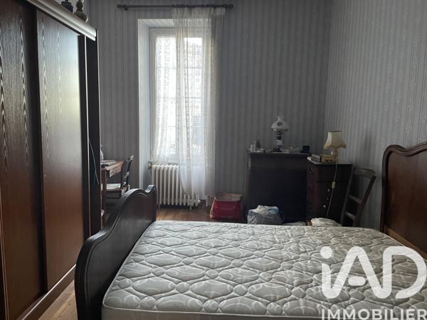 Maison à vendre 6 pièces 153 m² Barbezieux-Saint-Hilaire