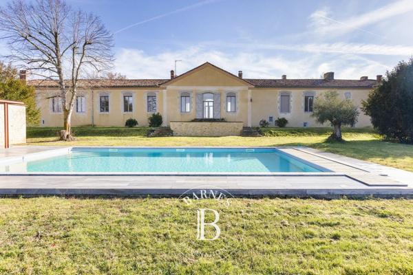 Auch, Château 4 Chambres -  393 m² à vendre
