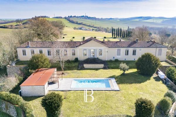 Auch, Château 4 Chambres -  393 m² à vendre