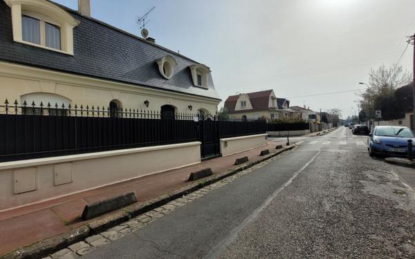 Maison à vendre    5 pièces •  La Varenne - Saint-Maur-des-Fossés