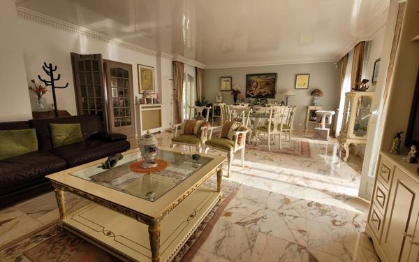 Maison à vendre    5 pièces •  La Varenne - Saint-Maur-des-Fossés