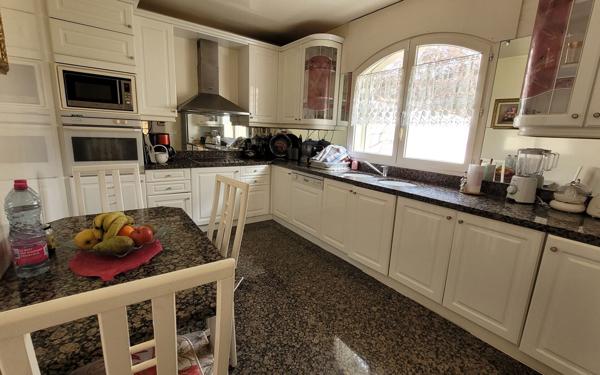 Maison à vendre    5 pièces •  La Varenne - Saint-Maur-des-Fossés