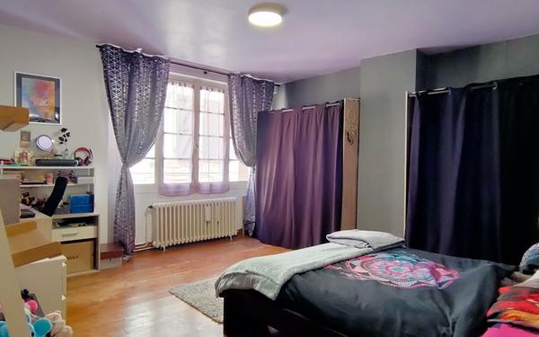 Maison à vendre    5 pièces •  Caussade