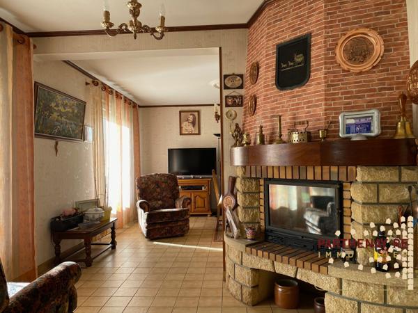 Belle Maison T5 des années 80 avec double garage