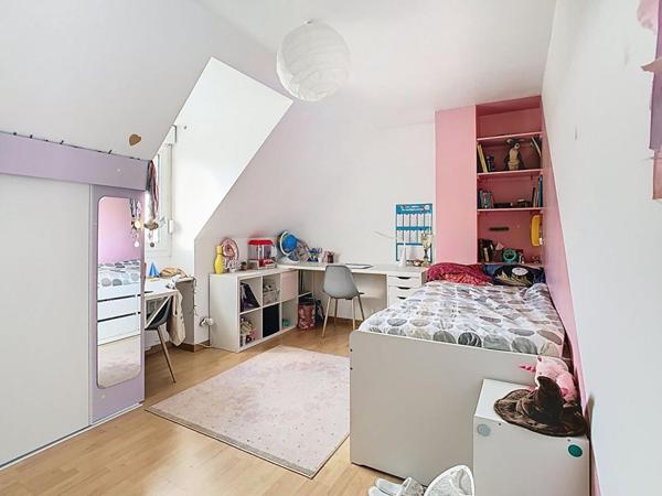 PAVILLON INDEPENDANT - 135M² - 5 CHAMBRES - SOUS SOL TOTAL - GARAGE - JARDIN - 60870 VILLERS SAINT PAUL