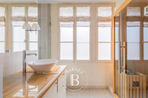 Paris 9ème, Appartement 3 Chambres -  97 m² à vendre
