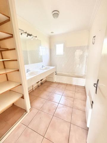 Maison T4/T5 garage jardin terrasse idéalement situé à Saint Orens de Gameville