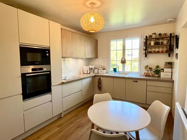 Maison Orgeval 6 pièce(s) 168 m2