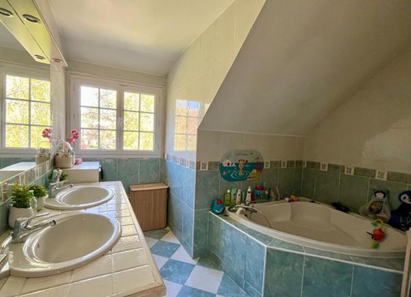 Maison Orgeval 6 pièce(s) 168 m2