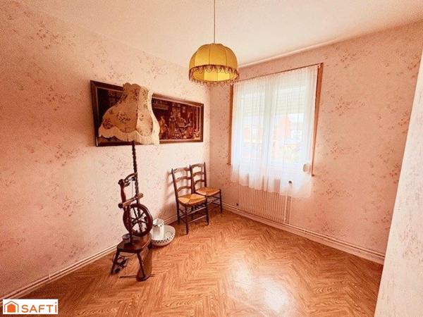 Beuvrages – Maison semi individuelle avec garage et jardin