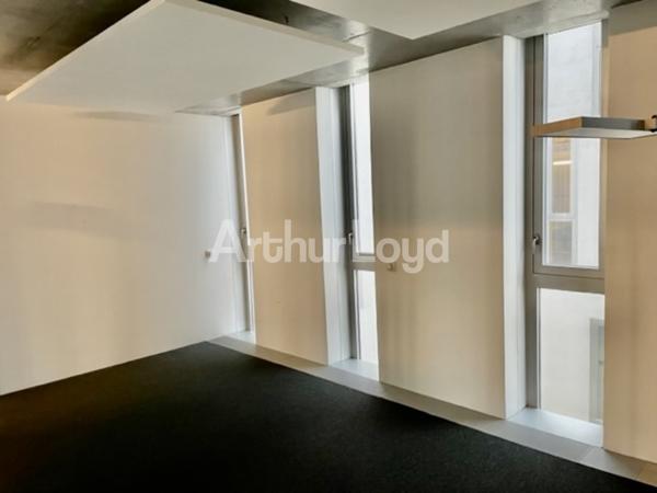 Bureaux à louer à Lille - Immeuble BBC performant et modulable - Accessibilité et confort premium