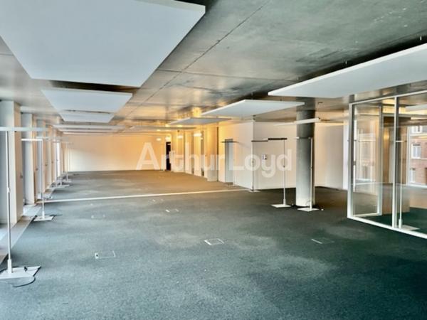 Bureaux à louer à Lille - Immeuble BBC performant et modulable - Accessibilité et confort premium