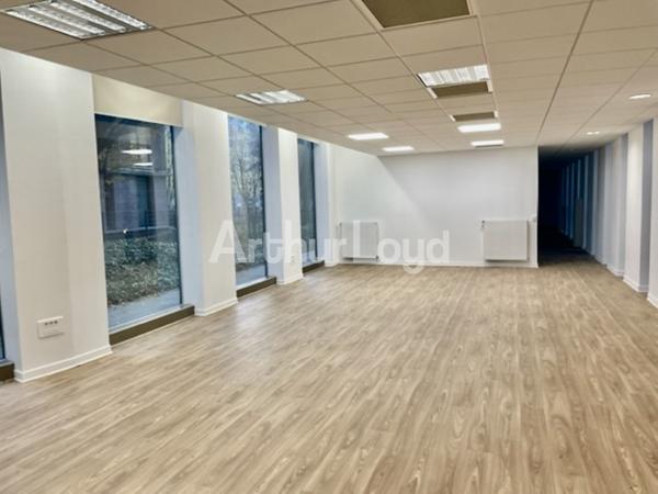 Bureaux à louer à Lille - Immeuble BBC performant et modulable - Accessibilité et confort premium