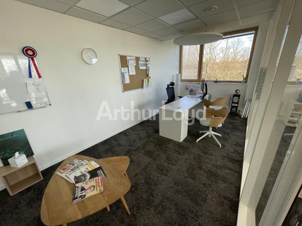Bureaux à louer à Wasquehal - Immeuble passif, terrasse et prestations haut de gamme