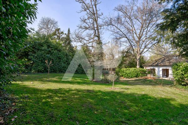 VILLE D'AVRAY - MAISON FAMILIALE €1 870 000 ** - Référence 633-SS