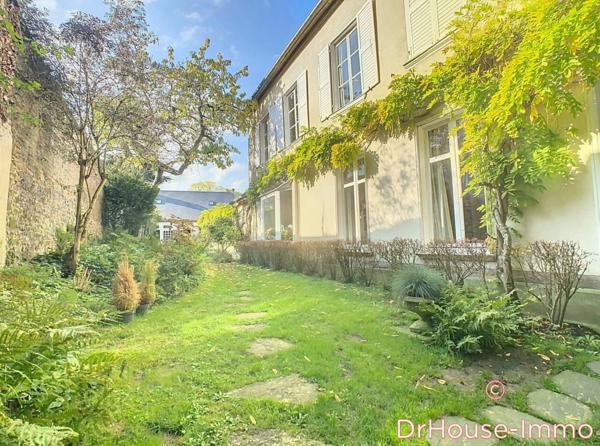 Maison à vendre 7 pièces de 284 m²