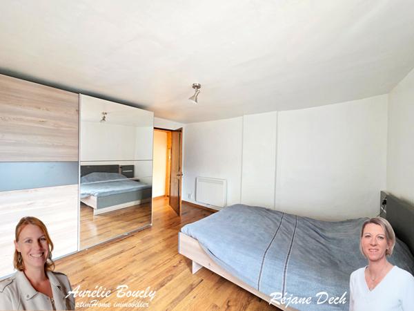 Saint-Laurent-du-Pont (38380) APPARTEMENT T4 EN DUPLEX DANS BATISSE DE CARACTERE CENTRE BOURG