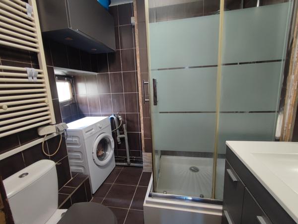 Saint-Laurent-du-Pont (38380) APPARTEMENT T4 EN DUPLEX DANS BATISSE DE CARACTERE CENTRE BOURG