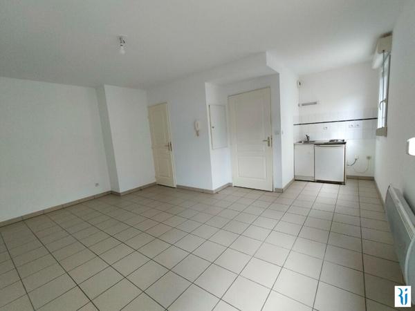 BOIS GUILLAUME // LOGEMENT CONVENTIONNE - F1 de 27,20 m² avec 1 place de parking